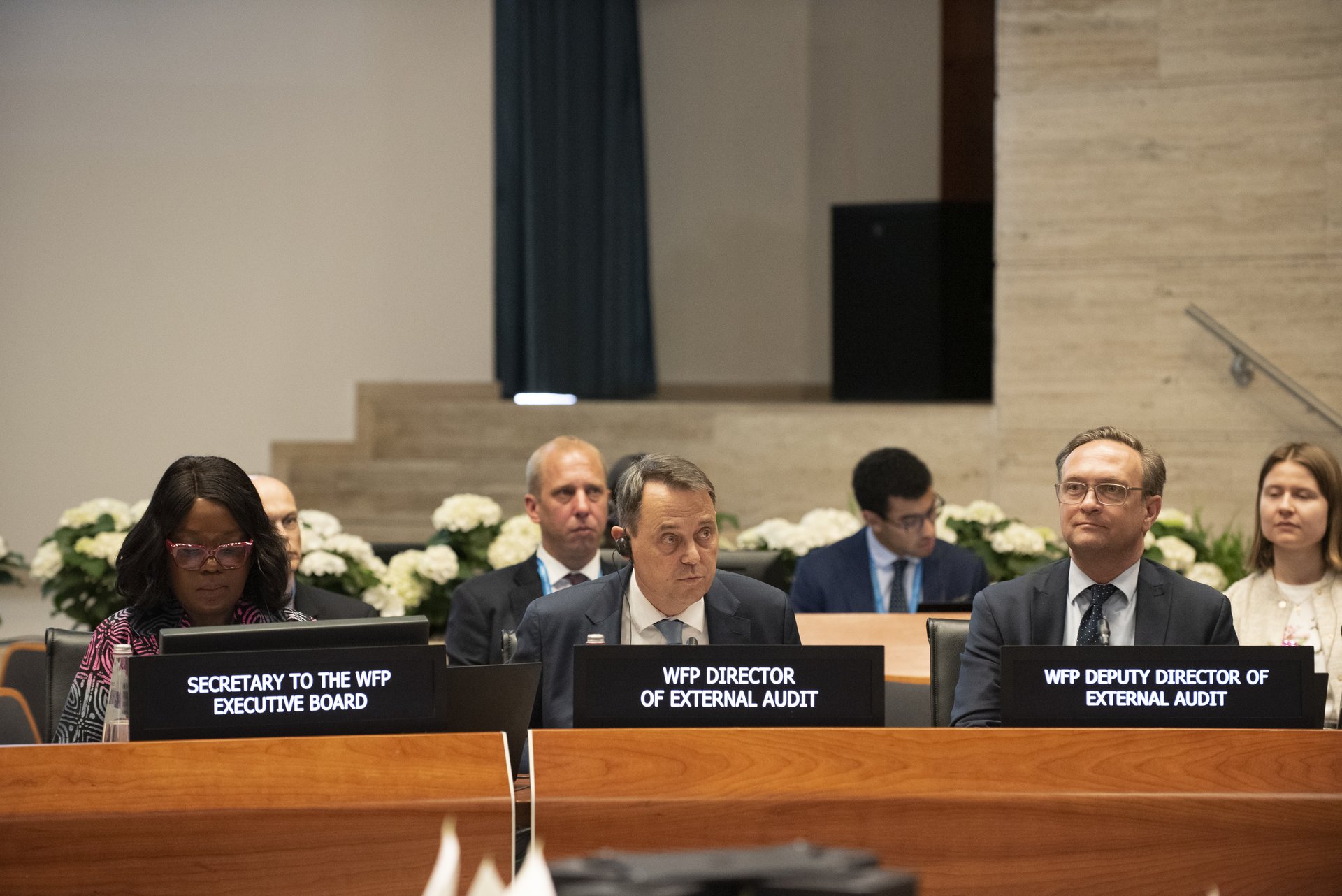 Director of External Audit Lutz Hoffmann und sein Stellvertreter Carsten W&uuml;nsch stellten die aktuellen Pr&uuml;fungsergebnisse vor dem Executive Board in Rom vor.