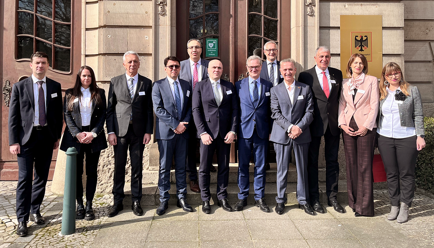 Besuch Montenegro Eine Delegation des montenegrinischen Parlamentes und Rechnungshofes ist beim Bundesrechnungshof zu Gast, mit dem Ziel, die Zusammenarbeit zu vertiefen.